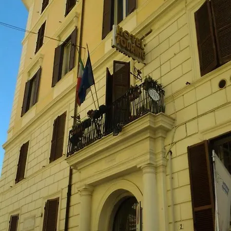 Touring Hotel